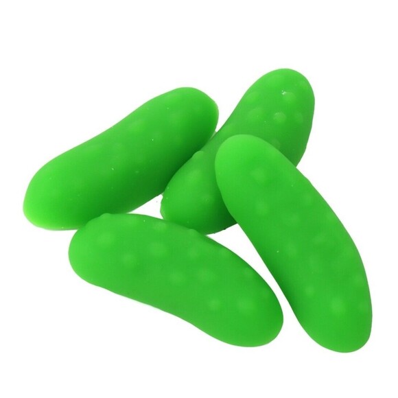 Claussen Dill Pickle Decoupage 4" Christmas Tin Ornament with Gummy Candy NIB - Picture 5 of 5